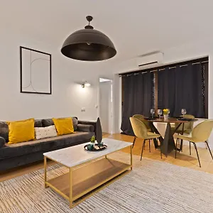 Apartment Quartier Arc De Triomphe 4 Free Netflix, Paris