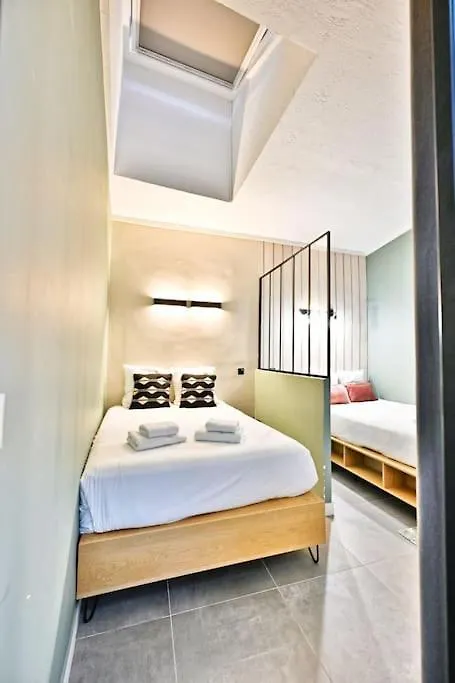 Appartement Style Industriel Au Coeur Du Sentier - V Paris 0*,  France